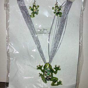 Fun Green Enamel and Rhinestone Frog Pendant and Matching Earrings